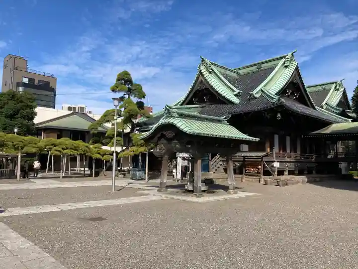題経寺(柴又帝釈天)の本殿・本堂