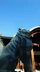 溝旗神社（肇國神社）の狛犬