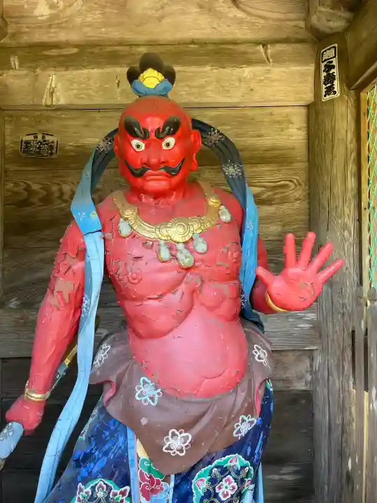 神峯寺の{uncategorized: "未分類", other: "その他", undefined: "問題あり", building: "その他建物", grave: "お墓", sacred_gate: "鳥居", guardian: "狛犬", statue: "像", buddha: "仏像", history: "歴史", nature: "自然", garden: "庭園", animal: "動物", pagoda: "塔", temizu: "手水舎", mountain_gate: "山門・神門", sanctuary: "本殿・本堂", subordinate: "末社・摂社", art: "芸術", scenery: "景色", jizo: "地蔵", ema: "絵馬", goshuin: "御朱印", omikuji: "おみくじ", items: "授与品その他", amulet: "お守り", goshuincho: "御朱印帳", eats: "食事", festival: "お祭り", votive_dance: "神楽", shichigosan: "七五三参", wedding: "結婚式", experience: "体験その他", initially: "初詣", around: "周辺", anti_infection: "感染症対策"}