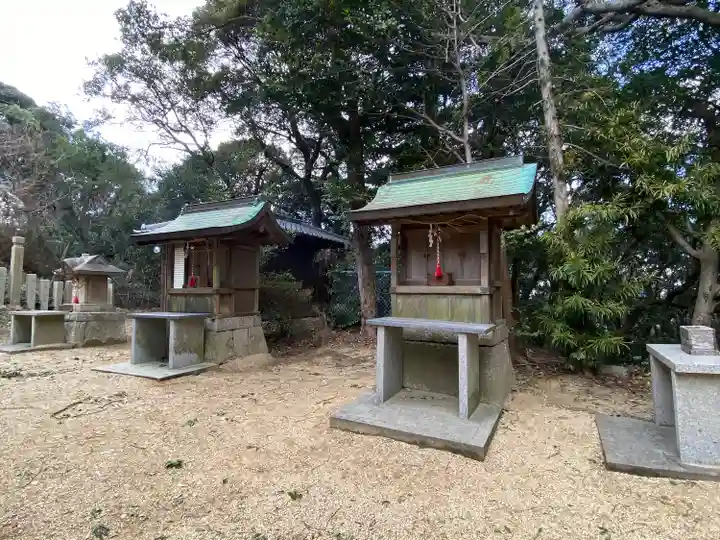 岩上神社の末社・摂社