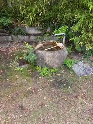 回生稲荷大明神の手水舎