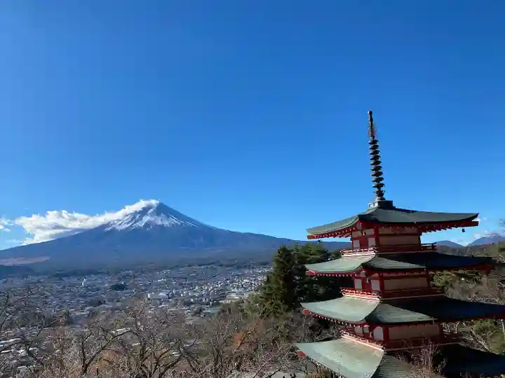 新倉富士浅間神社(山梨県)