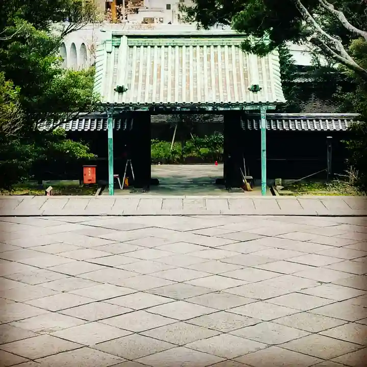 湯島聖堂の山門・神門