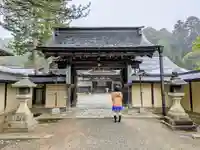 龍光院の山門・神門