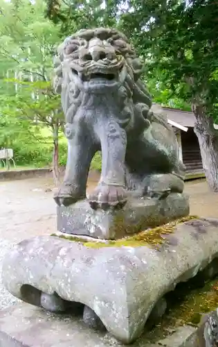 義經神社の狛犬