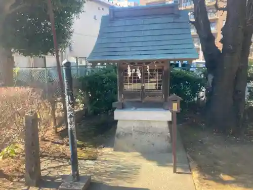 日向山神社の{uncategorized: "未分類", other: "その他", undefined: "問題あり", building: "その他建物", grave: "お墓", sacred_gate: "鳥居", guardian: "狛犬", statue: "像", buddha: "仏像", history: "歴史", nature: "自然", garden: "庭園", animal: "動物", pagoda: "塔", temizu: "手水舎", mountain_gate: "山門・神門", sanctuary: "本殿・本堂", subordinate: "末社・摂社", art: "芸術", scenery: "景色", jizo: "地蔵", ema: "絵馬", goshuin: "御朱印", omikuji: "おみくじ", items: "授与品その他", amulet: "お守り", goshuincho: "御朱印帳", eats: "食事", festival: "お祭り", votive_dance: "神楽", shichigosan: "七五三参", wedding: "結婚式", experience: "体験その他", initially: "初詣", around: "周辺", anti_infection: "感染症対策"}