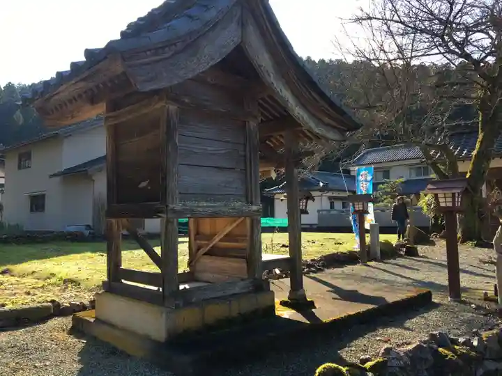 明智神社の本殿・本堂