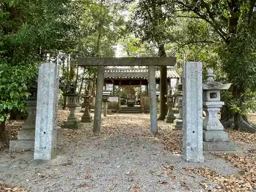 奈々美神社の鳥居