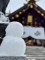 札幌諏訪神社の像