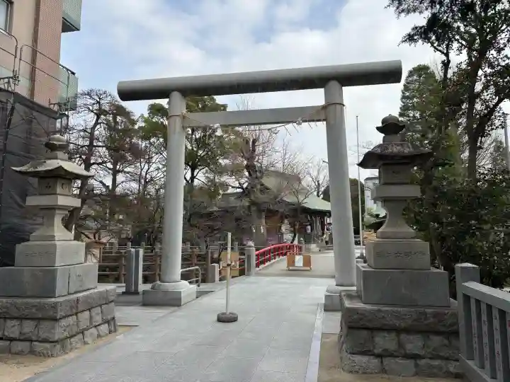 松戸神社の{uncategorized: "未分類", other: "その他", undefined: "問題あり", building: "その他建物", grave: "お墓", sacred_gate: "鳥居", guardian: "狛犬", statue: "像", buddha: "仏像", history: "歴史", nature: "自然", garden: "庭園", animal: "動物", pagoda: "塔", temizu: "手水舎", mountain_gate: "山門・神門", sanctuary: "本殿・本堂", subordinate: "末社・摂社", art: "芸術", scenery: "景色", jizo: "地蔵", ema: "絵馬", goshuin: "御朱印", omikuji: "おみくじ", items: "授与品その他", amulet: "お守り", goshuincho: "御朱印帳", eats: "食事", festival: "お祭り", votive_dance: "神楽", shichigosan: "七五三参", wedding: "結婚式", experience: "体験その他", initially: "初詣", around: "周辺", anti_infection: "感染症対策"}