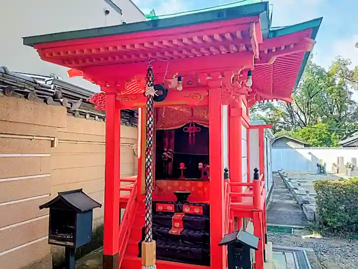 愛染堂勝鬘院の末社・摂社