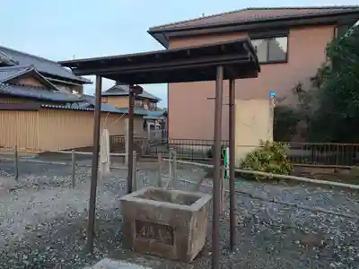 稲荷神社の手水舎