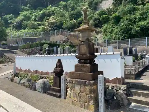 海福寺の塔