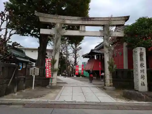 麻布氷川神社の鳥居