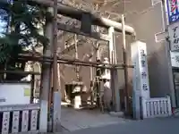 花園神社の鳥居