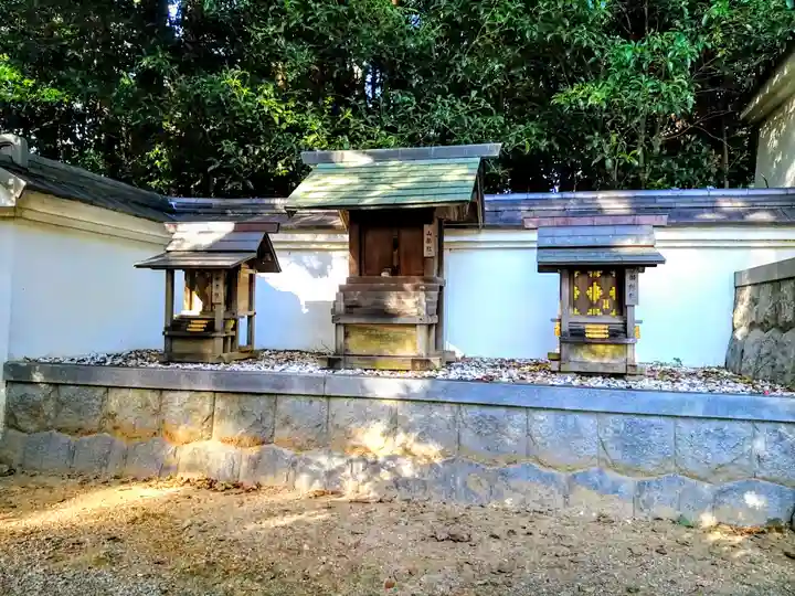 神明社(三ツ屋神明社)の末社・摂社