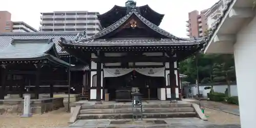 鶴満寺の本殿・本堂