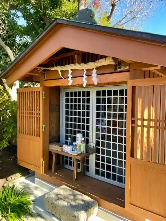 石川不動尊の{uncategorized: "未分類", other: "その他", undefined: "問題あり", building: "その他建物", grave: "お墓", sacred_gate: "鳥居", guardian: "狛犬", statue: "像", buddha: "仏像", history: "歴史", nature: "自然", garden: "庭園", animal: "動物", pagoda: "塔", temizu: "手水舎", mountain_gate: "山門・神門", sanctuary: "本殿・本堂", subordinate: "末社・摂社", art: "芸術", scenery: "景色", jizo: "地蔵", ema: "絵馬", goshuin: "御朱印", omikuji: "おみくじ", items: "授与品その他", amulet: "お守り", goshuincho: "御朱印帳", eats: "食事", festival: "お祭り", votive_dance: "神楽", shichigosan: "七五三参", wedding: "結婚式", experience: "体験その他", initially: "初詣", around: "周辺", anti_infection: "感染症対策"}