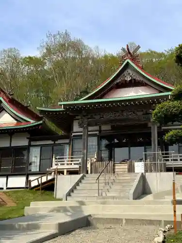 石崎地主海神社の{uncategorized: "未分類", other: "その他", undefined: "問題あり", building: "その他建物", grave: "お墓", sacred_gate: "鳥居", guardian: "狛犬", statue: "像", buddha: "仏像", history: "歴史", nature: "自然", garden: "庭園", animal: "動物", pagoda: "塔", temizu: "手水舎", mountain_gate: "山門・神門", sanctuary: "本殿・本堂", subordinate: "末社・摂社", art: "芸術", scenery: "景色", jizo: "地蔵", ema: "絵馬", goshuin: "御朱印", omikuji: "おみくじ", items: "授与品その他", amulet: "お守り", goshuincho: "御朱印帳", eats: "食事", festival: "お祭り", votive_dance: "神楽", shichigosan: "七五三参", wedding: "結婚式", experience: "体験その他", initially: "初詣", around: "周辺", anti_infection: "感染症対策"}