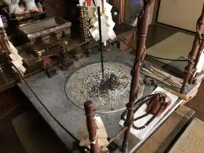 横浜御嶽神社の本殿・本堂