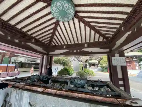 川崎大師（平間寺）の{uncategorized: "未分類", other: "その他", undefined: "問題あり", building: "その他建物", grave: "お墓", sacred_gate: "鳥居", guardian: "狛犬", statue: "像", buddha: "仏像", history: "歴史", nature: "自然", garden: "庭園", animal: "動物", pagoda: "塔", temizu: "手水舎", mountain_gate: "山門・神門", sanctuary: "本殿・本堂", subordinate: "末社・摂社", art: "芸術", scenery: "景色", jizo: "地蔵", ema: "絵馬", goshuin: "御朱印", omikuji: "おみくじ", items: "授与品その他", amulet: "お守り", goshuincho: "御朱印帳", eats: "食事", festival: "お祭り", votive_dance: "神楽", shichigosan: "七五三参", wedding: "結婚式", experience: "体験その他", initially: "初詣", around: "周辺", anti_infection: "感染症対策"}