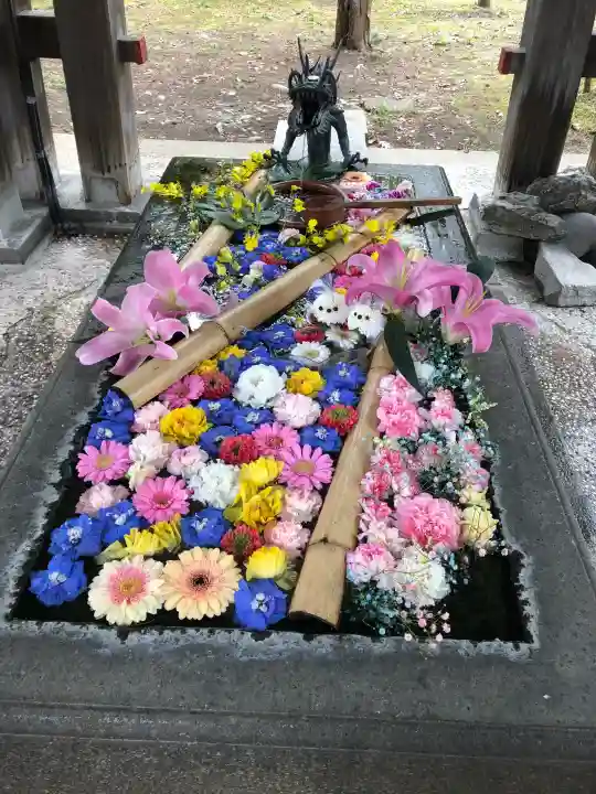 札幌護國神社の{uncategorized: "未分類", other: "その他", undefined: "問題あり", building: "その他建物", grave: "お墓", sacred_gate: "鳥居", guardian: "狛犬", statue: "像", buddha: "仏像", history: "歴史", nature: "自然", garden: "庭園", animal: "動物", pagoda: "塔", temizu: "手水舎", mountain_gate: "山門・神門", sanctuary: "本殿・本堂", subordinate: "末社・摂社", art: "芸術", scenery: "景色", jizo: "地蔵", ema: "絵馬", goshuin: "御朱印", omikuji: "おみくじ", items: "授与品その他", amulet: "お守り", goshuincho: "御朱印帳", eats: "食事", festival: "お祭り", votive_dance: "神楽", shichigosan: "七五三参", wedding: "結婚式", experience: "体験その他", initially: "初詣", around: "周辺", anti_infection: "感染症対策"}