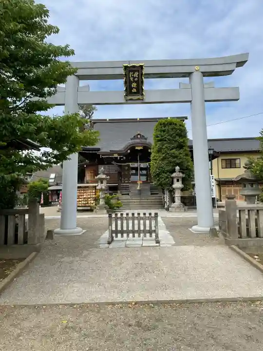 健田須賀神社の{uncategorized: "未分類", other: "その他", undefined: "問題あり", building: "その他建物", grave: "お墓", sacred_gate: "鳥居", guardian: "狛犬", statue: "像", buddha: "仏像", history: "歴史", nature: "自然", garden: "庭園", animal: "動物", pagoda: "塔", temizu: "手水舎", mountain_gate: "山門・神門", sanctuary: "本殿・本堂", subordinate: "末社・摂社", art: "芸術", scenery: "景色", jizo: "地蔵", ema: "絵馬", goshuin: "御朱印", omikuji: "おみくじ", items: "授与品その他", amulet: "お守り", goshuincho: "御朱印帳", eats: "食事", festival: "お祭り", votive_dance: "神楽", shichigosan: "七五三参", wedding: "結婚式", experience: "体験その他", initially: "初詣", around: "周辺", anti_infection: "感染症対策"}