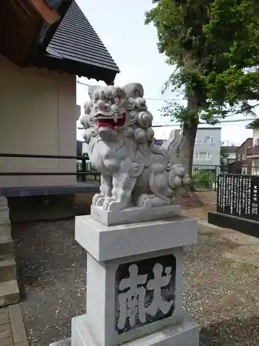 三里塚神社の狛犬