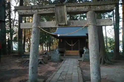 鶏峯神社の鳥居