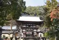 松尾大社の山門・神門