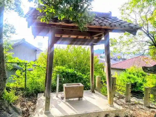 神功皇后社の手水舎