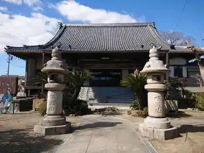 源徳寺の本殿・本堂
