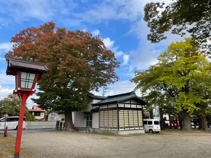 鶴田八幡宮の建物その他