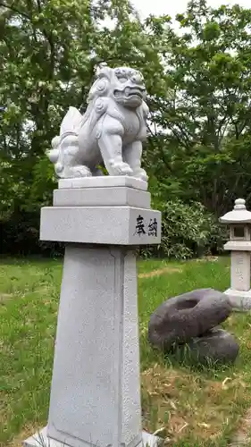 群別稲荷神社の狛犬