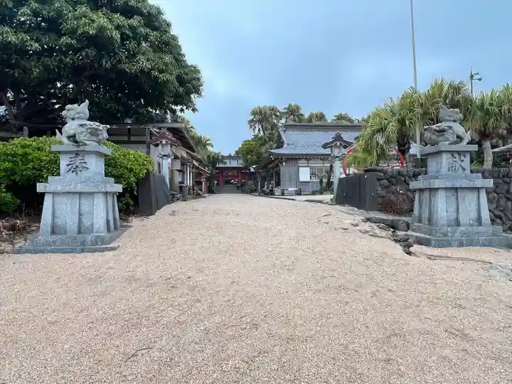青島神社(青島神宮)の狛犬
