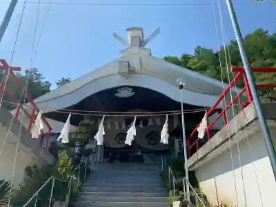 松尾宇蛇神社・白蛇神社の{uncategorized: "未分類", other: "その他", undefined: "問題あり", building: "その他建物", grave: "お墓", sacred_gate: "鳥居", guardian: "狛犬", statue: "像", buddha: "仏像", history: "歴史", nature: "自然", garden: "庭園", animal: "動物", pagoda: "塔", temizu: "手水舎", mountain_gate: "山門・神門", sanctuary: "本殿・本堂", subordinate: "末社・摂社", art: "芸術", scenery: "景色", jizo: "地蔵", ema: "絵馬", goshuin: "御朱印", omikuji: "おみくじ", items: "授与品その他", amulet: "お守り", goshuincho: "御朱印帳", eats: "食事", festival: "お祭り", votive_dance: "神楽", shichigosan: "七五三参", wedding: "結婚式", experience: "体験その他", initially: "初詣", around: "周辺", anti_infection: "感染症対策"}