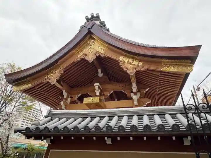霊巌寺の山門・神門