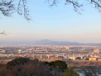 石清水八幡宮の{uncategorized: "未分類", other: "その他", undefined: "問題あり", building: "その他建物", grave: "お墓", sacred_gate: "鳥居", guardian: "狛犬", statue: "像", buddha: "仏像", history: "歴史", nature: "自然", garden: "庭園", animal: "動物", pagoda: "塔", temizu: "手水舎", mountain_gate: "山門・神門", sanctuary: "本殿・本堂", subordinate: "末社・摂社", art: "芸術", scenery: "景色", jizo: "地蔵", ema: "絵馬", goshuin: "御朱印", omikuji: "おみくじ", items: "授与品その他", amulet: "お守り", goshuincho: "御朱印帳", eats: "食事", festival: "お祭り", votive_dance: "神楽", shichigosan: "七五三参", wedding: "結婚式", experience: "体験その他", initially: "初詣", around: "周辺", anti_infection: "感染症対策"}