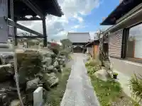 満福寺の{uncategorized: "未分類", other: "その他", undefined: "問題あり", building: "その他建物", grave: "お墓", sacred_gate: "鳥居", guardian: "狛犬", statue: "像", buddha: "仏像", history: "歴史", nature: "自然", garden: "庭園", animal: "動物", pagoda: "塔", temizu: "手水舎", mountain_gate: "山門・神門", sanctuary: "本殿・本堂", subordinate: "末社・摂社", art: "芸術", scenery: "景色", jizo: "地蔵", ema: "絵馬", goshuin: "御朱印", omikuji: "おみくじ", items: "授与品その他", amulet: "お守り", goshuincho: "御朱印帳", eats: "食事", festival: "お祭り", votive_dance: "神楽", shichigosan: "七五三参", wedding: "結婚式", experience: "体験その他", initially: "初詣", around: "周辺", anti_infection: "感染症対策"}