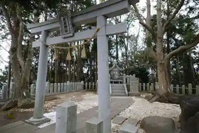 枚岡神社の末社・摂社