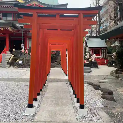 京濱伏見稲荷神社の鳥居