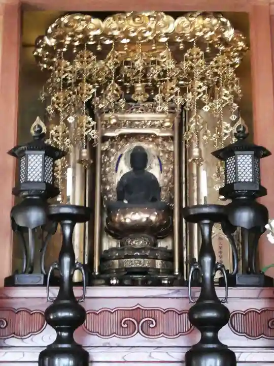 安楽寺の本殿・本堂