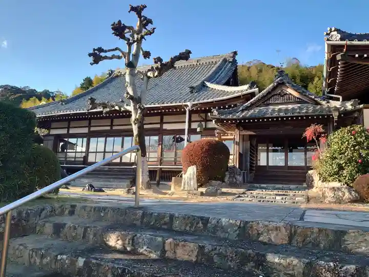 東林寺の本殿・本堂