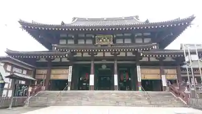 川崎大師（平間寺）の山門・神門