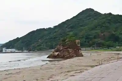 稲佐の浜 弁天島(島根県)