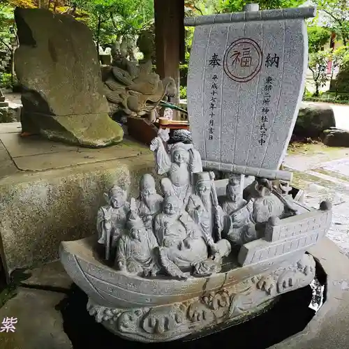 大宝八幡宮の像