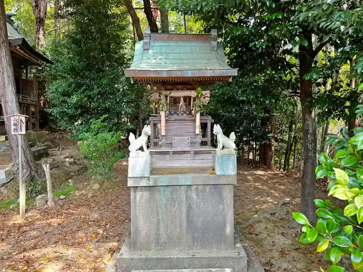 白國神社の末社・摂社