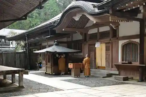 高野山金剛峯寺奥の院(和歌山県)