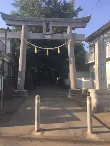 六角橋杉山大神の鳥居