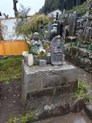 雲慶院の末社・摂社